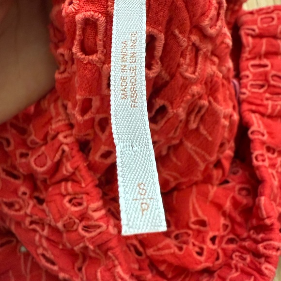 Free People Red off‎ shoulder ruffle eyelet top size S boho indie cowgirl - Picture 5 of 8